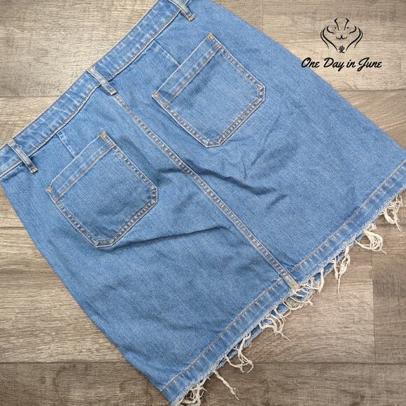 Loft Button Front Denim Skirt Size 8 - Picture 5 of 5